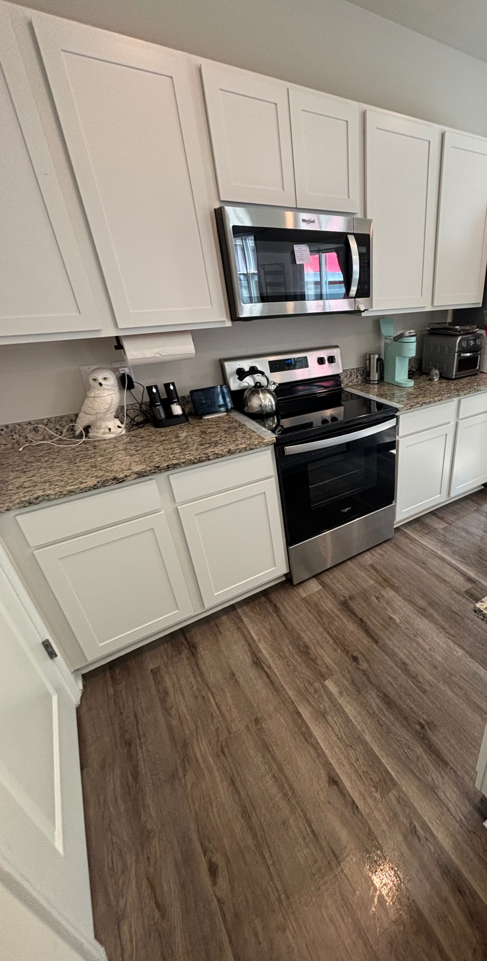 Kitchen counters after cleaning by Haylo Upscale Solutions